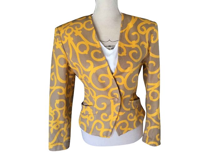 Chaqueta Yves Saint Laurent de algodón beige con botón dorado Amarillo 