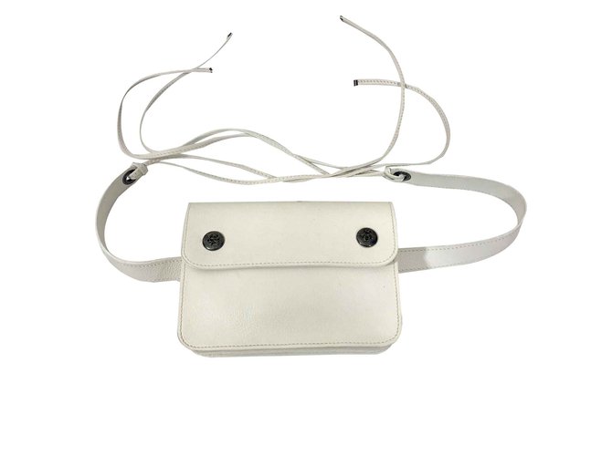 Hermès leather banana belt bag White  ref.100412