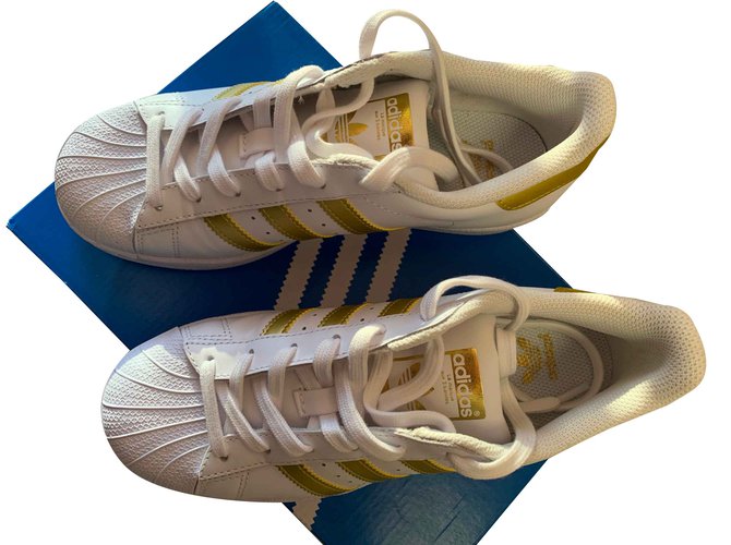 Adidas Superstar Basketball New Gold Color Band Blanco  ref.100583