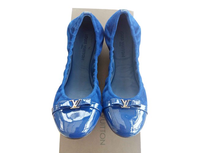 Louis Vuitton Ballerinas Blau Schweden  ref.100793