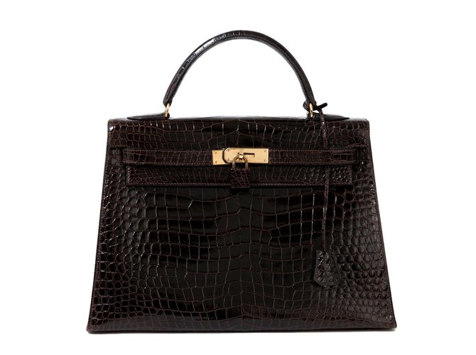 Rare Hermès Kelly 32 in crocodile color cocoa, gold plated hardware,  in superb condition! Brown Exotic leather  ref.100882
