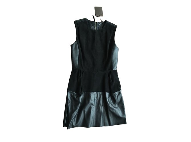 Louis Vuitton Dresses Black Leather  ref.101046