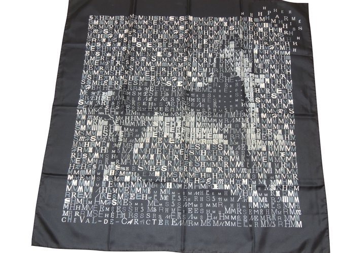 Hermès HERMES square 90 HORSE OF CHARACTER Black Silk  ref.101062