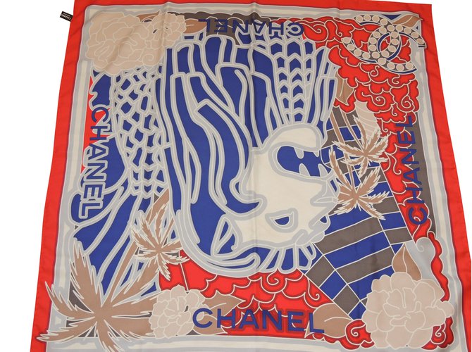 CHANEL Square LION in 100Materiale principale: seta Multicolore  ref.101067