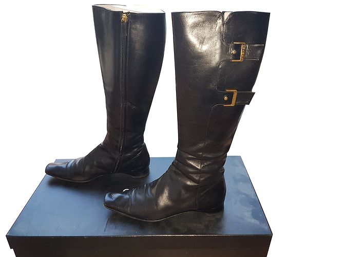 Chanel Stiefel aus schwarzem Leder 39.5