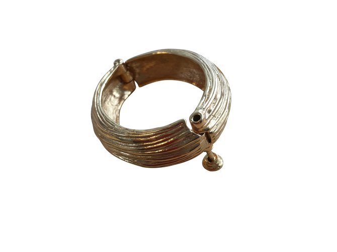 Yves Saint Laurent Muito bom bracelete de prata dourada da casa de saint Laurent Dourado Metal  ref.101464