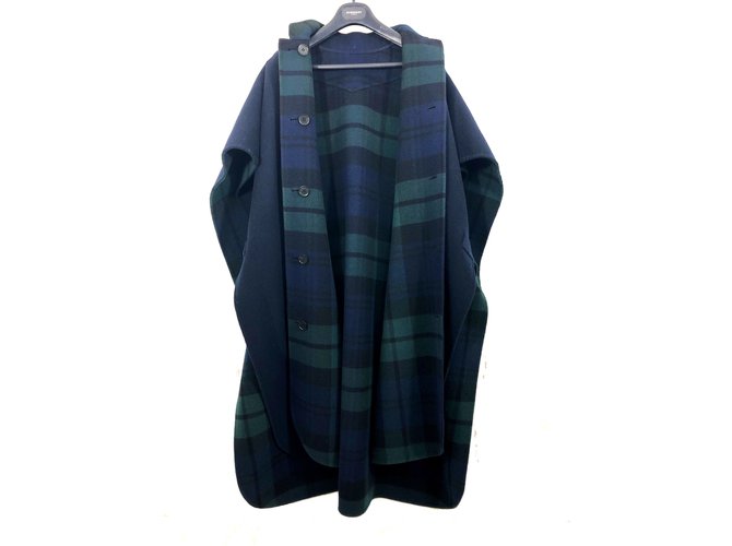 Burberry Cape blue and check green and blue new reversible with tags Wool  ref.101543