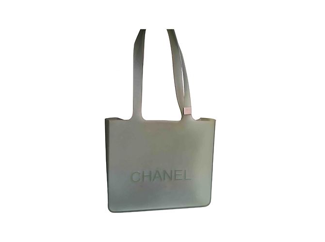Chanel Totes Grigio Plastica