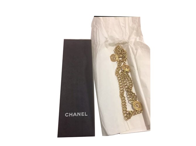 Chanel Cintos Dourado Metal  ref.101635