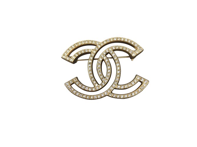 Chanel Pins & brooches Silvery Metal  ref.101777