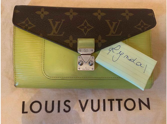 Cartera Louis Vuitton Marie Rose Verde