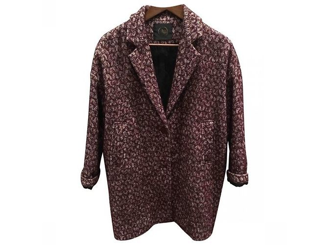 Des Petits Hauts Abrigos, Ropa de calle