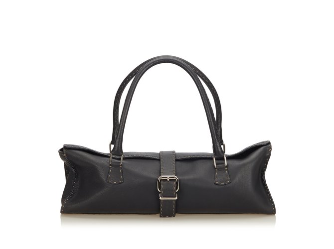 Fendi Leather Selleria Shoulder Bag Black  ref.102090