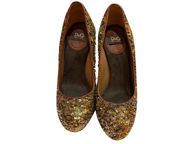 Escarpins D&G en cuir doré