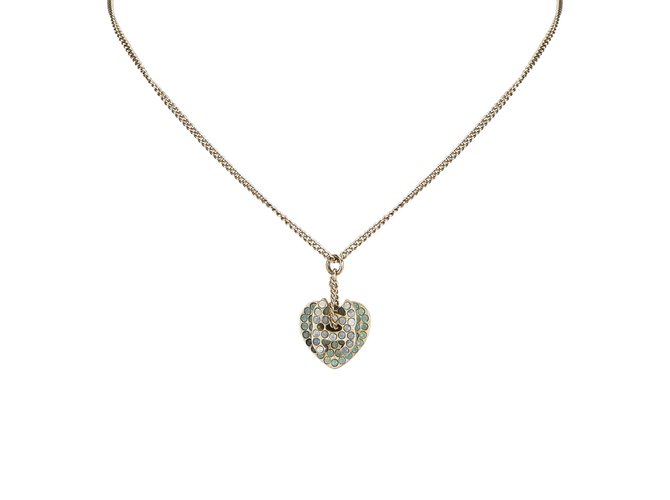 Chanel Collar de diamantes de imitación de corazón CC Azul Dorado Azul claro Metal  ref.102318