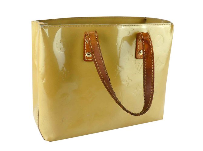 Louis Vuitton Reade PM Yellow Patent leather  ref.102486