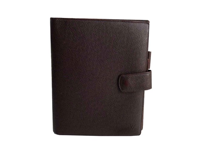 Louis Vuitton Taiga GM agenda Brown Leather  ref.102522