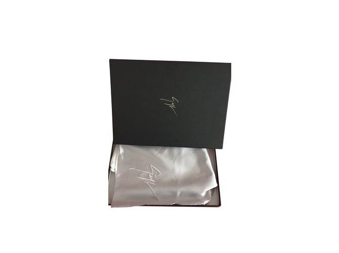 Giuseppe Zanotti Logo l Clutch / Pochette in pelle nera con coccodrillo RRP £500 Nero  ref.102551