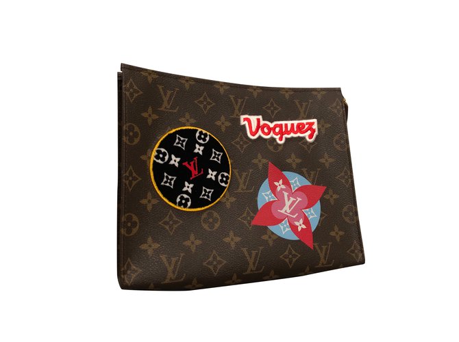 Louis Vuitton Clutch bags Multiple colors Leather  ref.102620