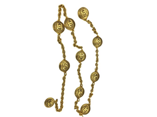 Chanel Cintos Dourado Metal  ref.102837