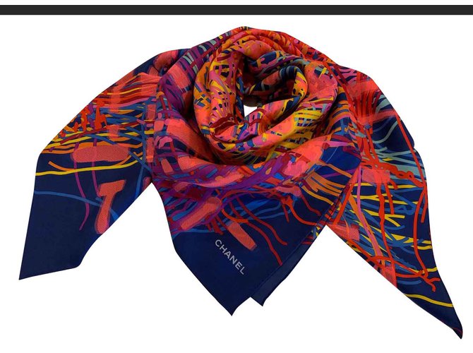 Chanel scarf Navy blue Silk  ref.102901