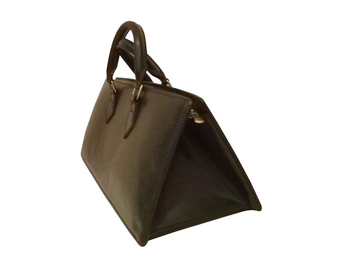 Louis Vuitton Triangle Handtasche Leder Schwarz