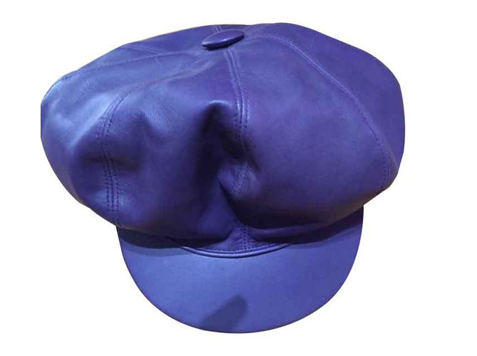 Hermès Chapeaux Cuir Violet  ref.103159
