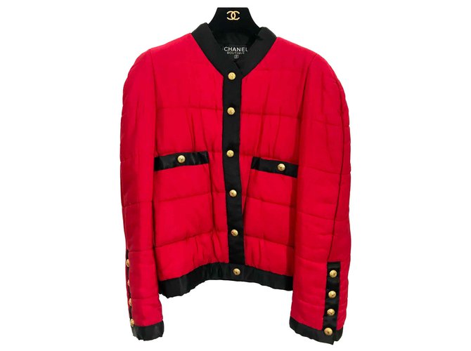 Quilted jacket Chanel red and black Silk Nylon  ref.103167