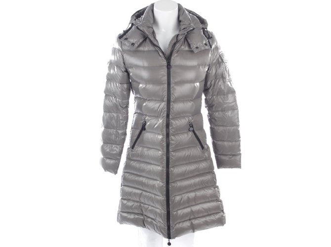 Moncler Coats, Outerwear Grey Polyamide  ref.103570
