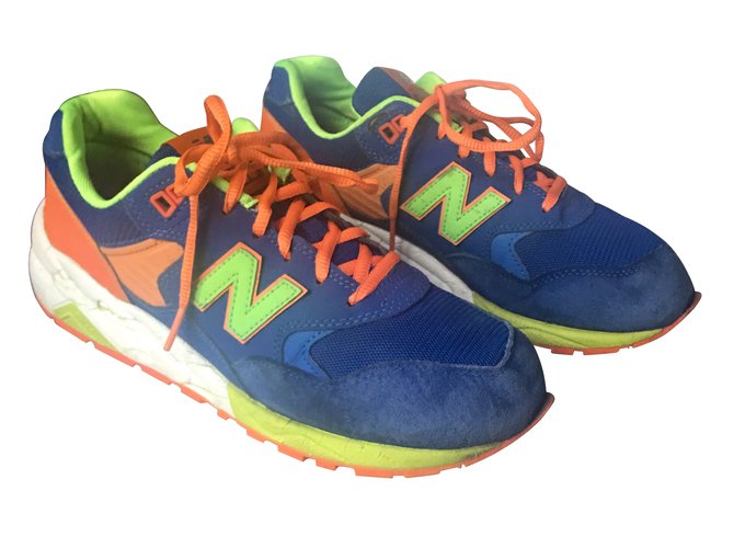 navy blue new balance sneakers