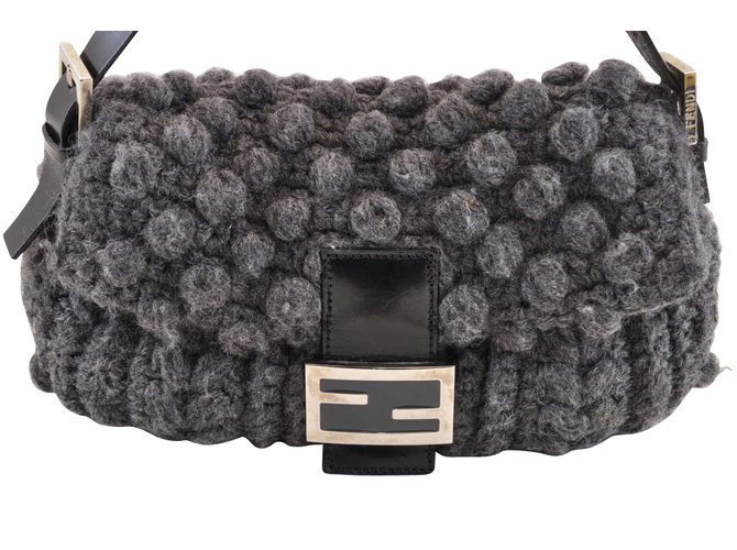 Fendi Crochet Knit Grigio  ref.103916
