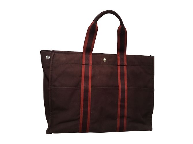 Hermès Modelo grande de toto 800 EUR Burdeos