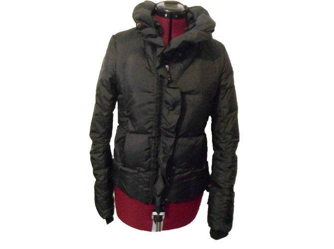 Marithé et François Girbaud black down jacket with ruffles and