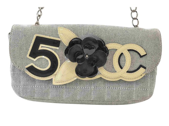 Chanel no.5 & Camellia Canvas x Bolso semi-bandolera de esmalte Gris  ref.104976