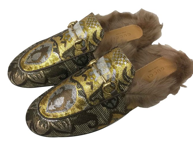gucci chaussure fourrure