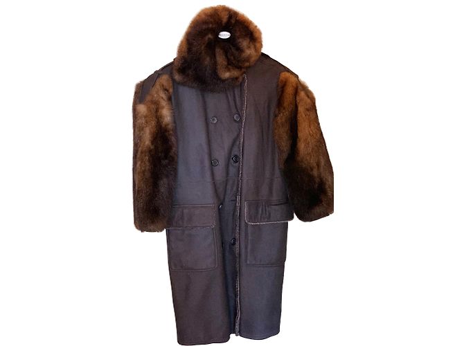 Abrigo Yves Saint Laurent de cuero y visón marrón Castaño