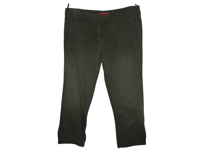 Prada Cropped trousers Khaki Cotton  ref.105316