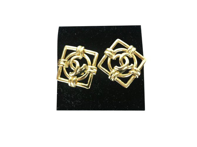 Chanel Earrings Golden Metal  ref.99529