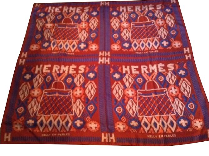 Hermès Perlas de Kelly Burdeos Seda