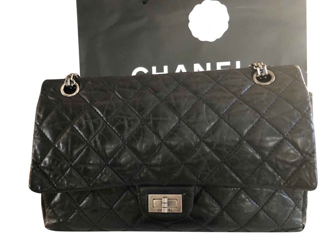 Chanel 2,55 Negro Cuero  ref.105540
