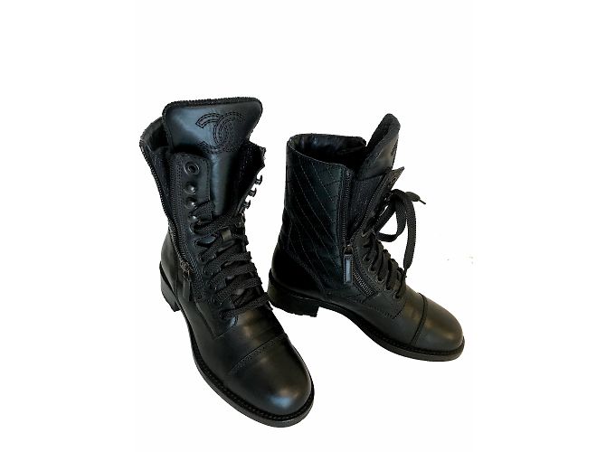 Chanel com caixa! amarrar botas de tornozelo Preto