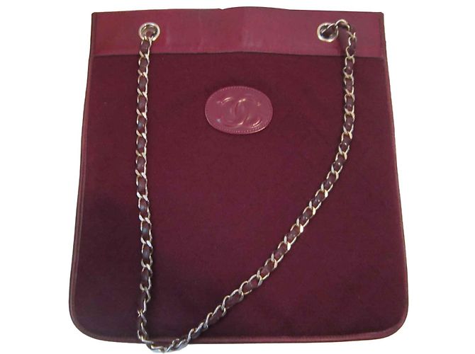 Borsa Chanel in pelle e jersey bordeaux Bordò
