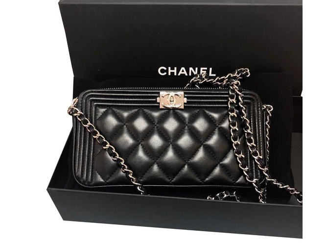 Chanel Sac pochette boy Cuir Noir  ref.105871