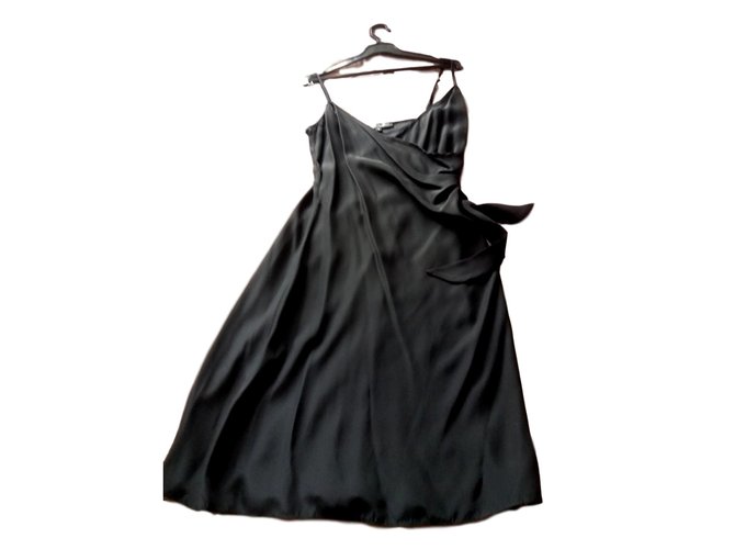 Betsey Johnson vestido corto de Nueva York Negro Seda  ref.105925