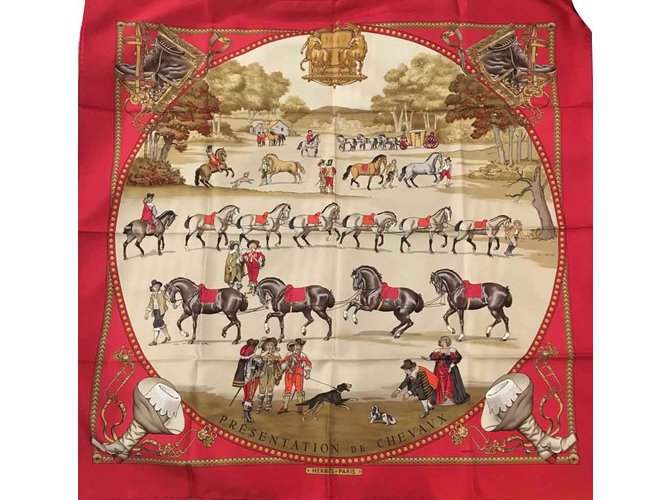 Hermès Superb Square Hermes "Apresentação de Cavalos" por P. Ledoux em seda, Nova Condição! Vermelho Dourado  ref.105981