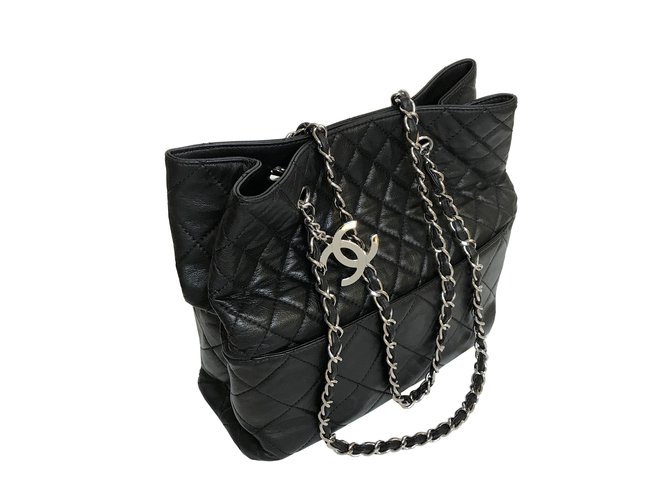 Menda City Kredsløb professionel Chanel tote bag / shopper Black Leather ref.106072 - Joli Closet