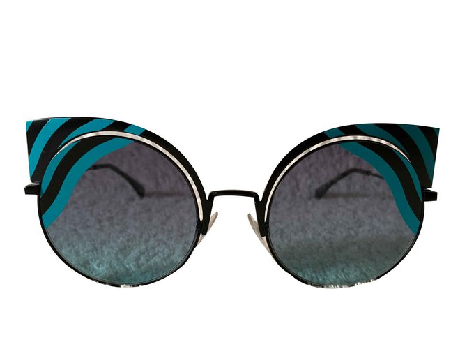 Fendi Gafas de sol de ojo de gato Multicolor Metal  ref.106105