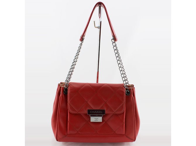 Chanel Small shopping tote Fuschia Leather  ref.106279