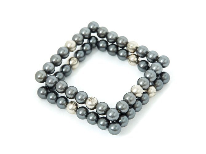 Chanel SQUARE GRAY PEARLS BANGLES Silvery Metal  ref.106378