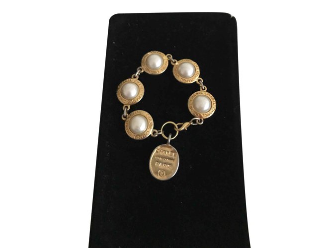 Chanel Vintage Parure bracelet and earrings Golden  ref.106823